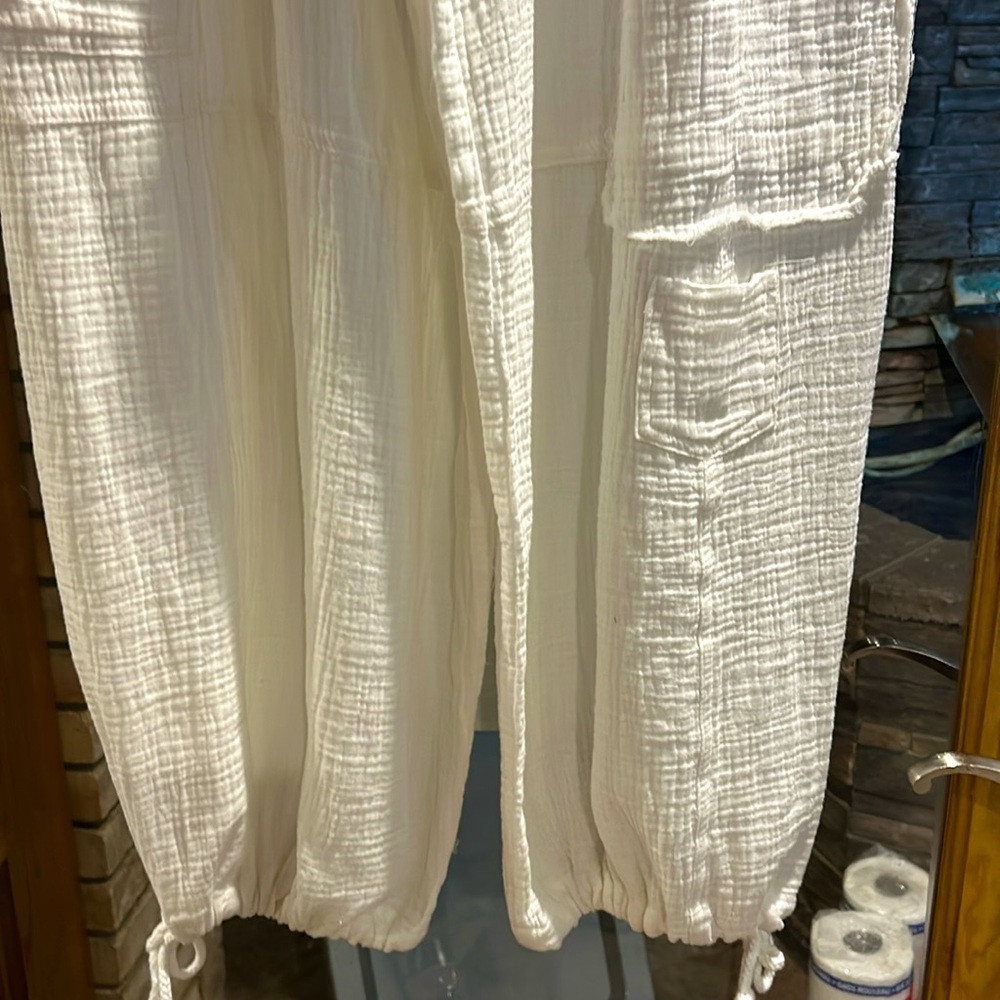 NWT White Gauze Lightweight Pants Size Mefium - Picture 3 of 5
